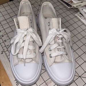 White Canvas No Boundaries Sneakers